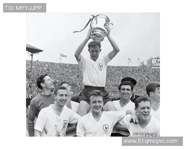 爱尔兰足球历史上的传奇明星球员全景回顾与成就分析